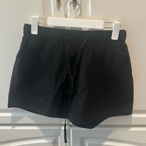 Black Shorts M